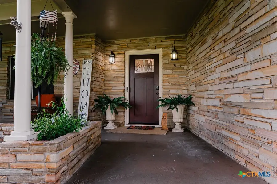 291 N Mesquite Drive, Victoria, TX 77905 - #2