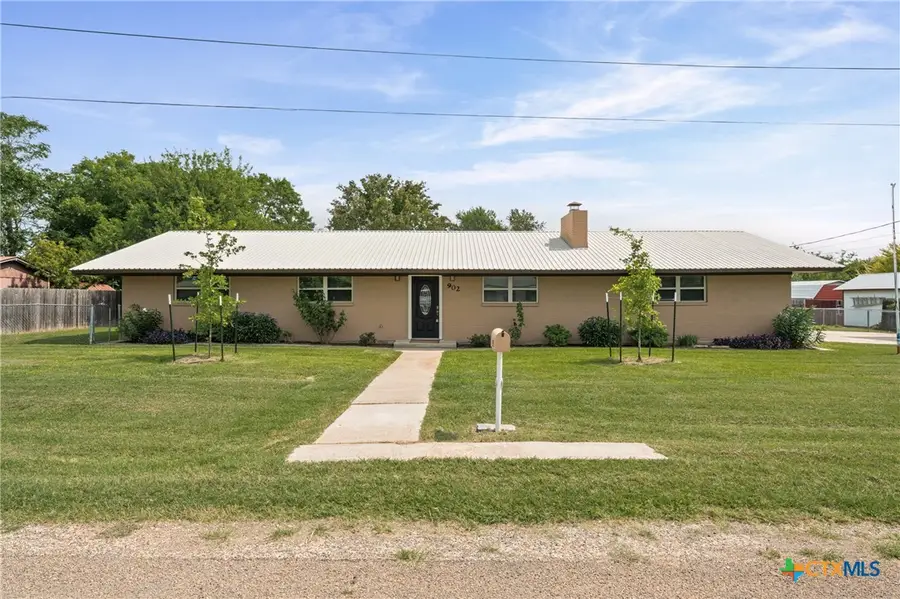 902 E Pam Street, Little River Academy, TX 76554 - #2