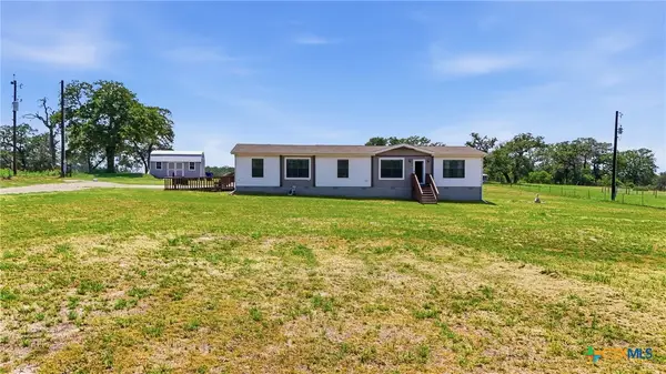 400 Lyon Road, Seguin, TX 78155