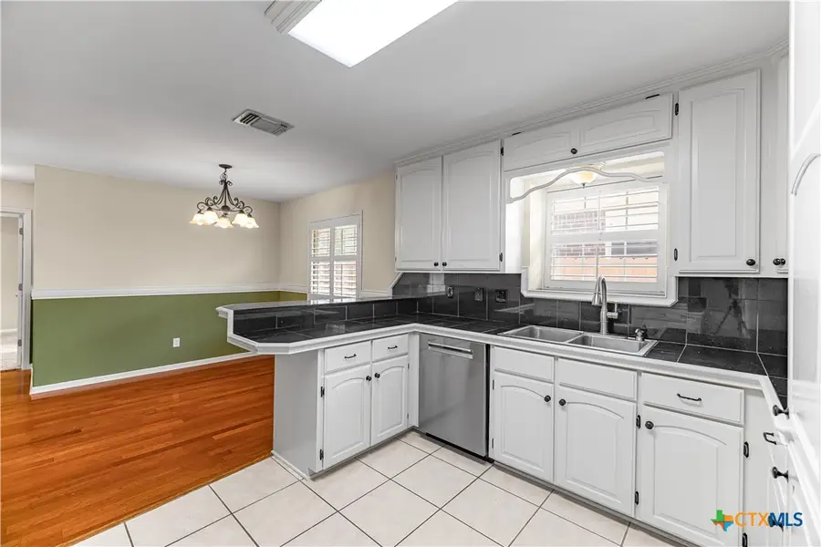 308 Green Gable Drive, Victoria, TX 77904 - #3