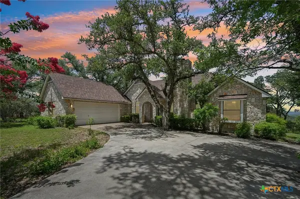 302 Mesa Drive, Wimberley, TX 78676