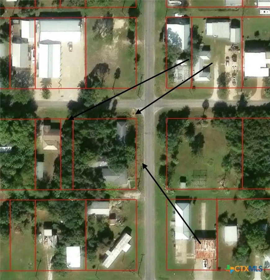 209 N 7th Street, Port Oconnor, TX 77982 - #2