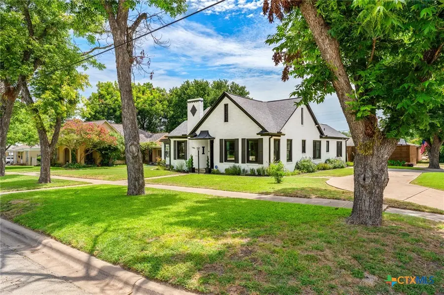 1501 N 5th Street, Temple, TX 76501 - #2
