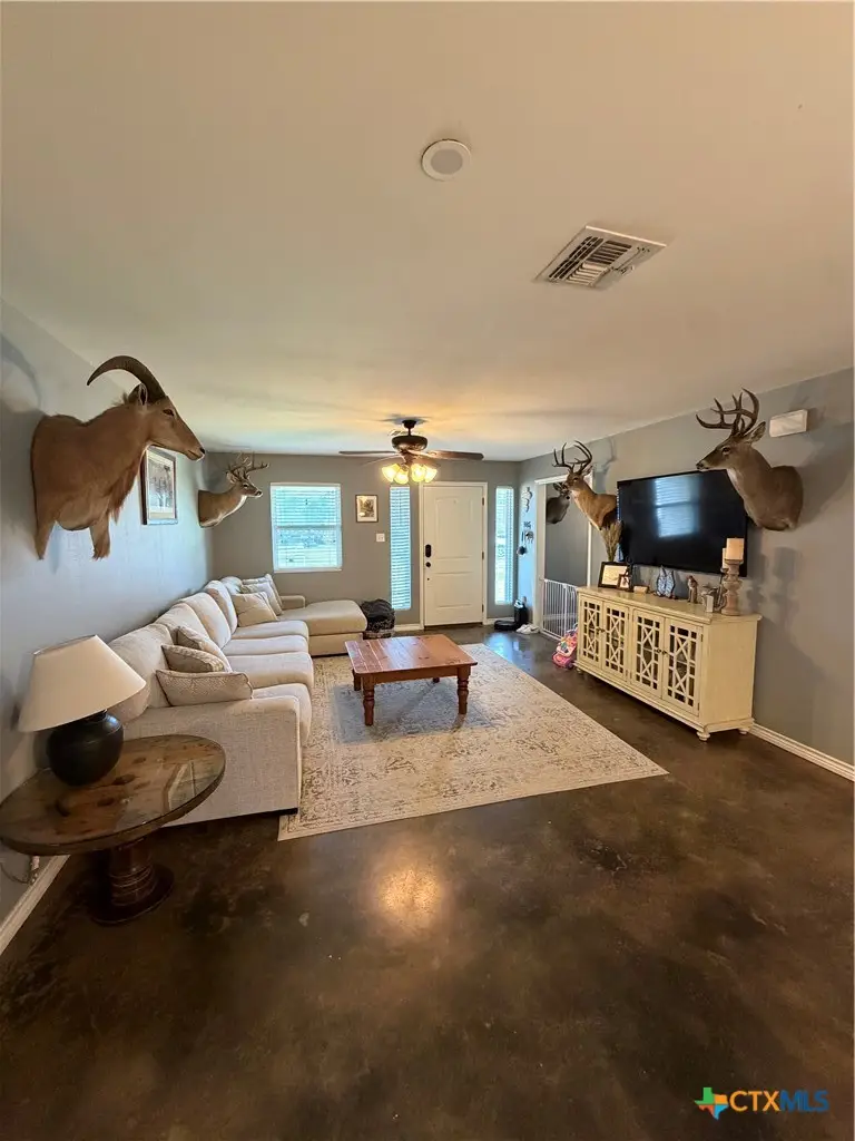 69 E Grouse Road, Victoria, TX 77905 - #3