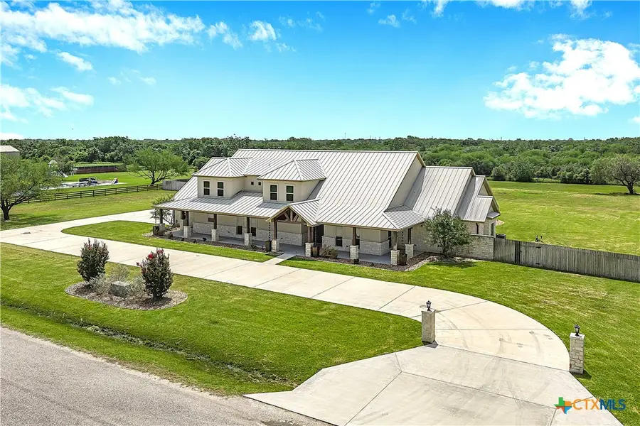 158 Sendera Loop, Victoria, TX 77904 - #3