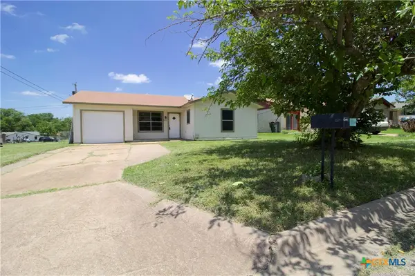 802 E Irvin Avenue, Temple, TX 76501