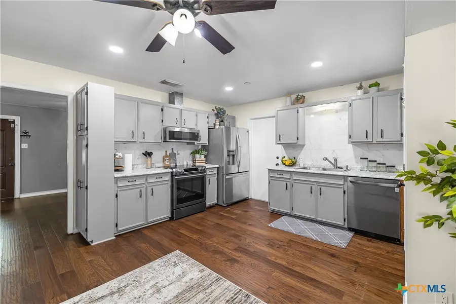 3303 Flamingo Drive, Victoria, TX 77901 - #3