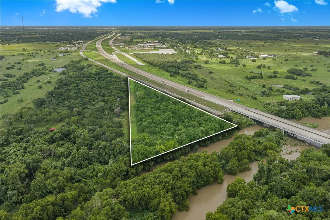 000 NW Zac Lentz Pkwy, Victoria, TX 77905 - #1