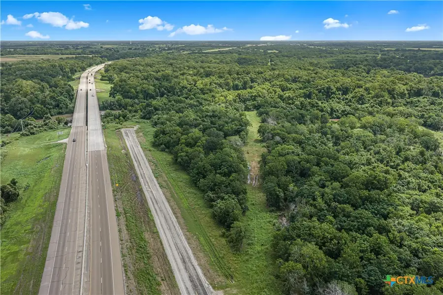 000 NW Zac Lentz Pkwy, Victoria, TX 77905 - #2