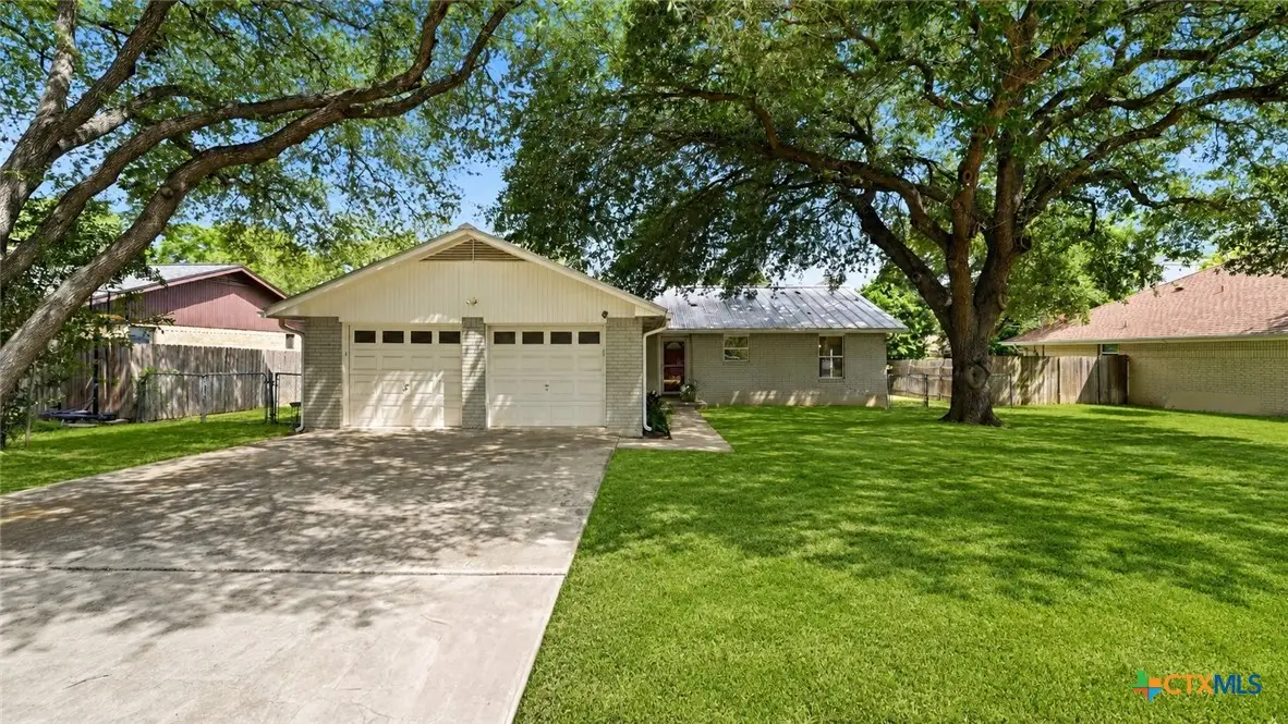 938 Lazy Trail, New Braunfels, TX 78130 - #1