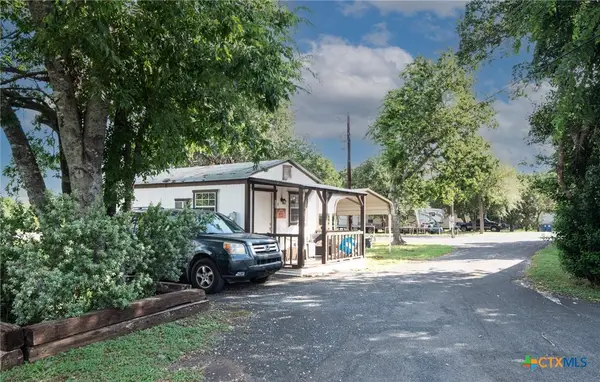 263 Timber Lane, Bandera, TX 78003