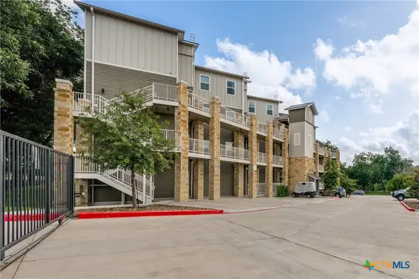 1228 Ervendberg Avenue #104, New Braunfels, TX 78130
