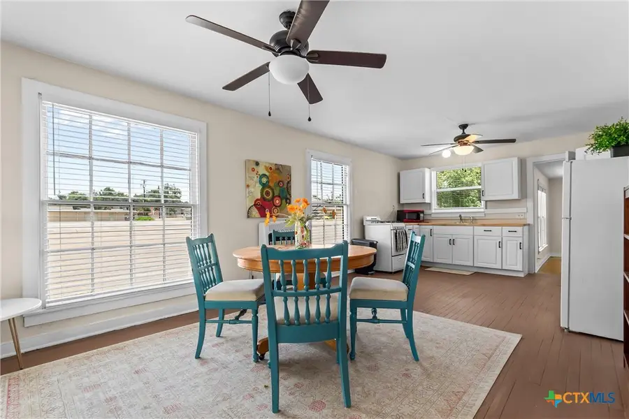 111 N 11th Street, Temple, TX 76501 - #3