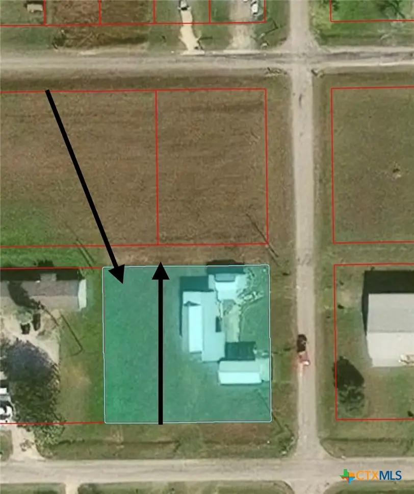 1306 W Broadway Avenue, Seadrift, TX 77983 - #1