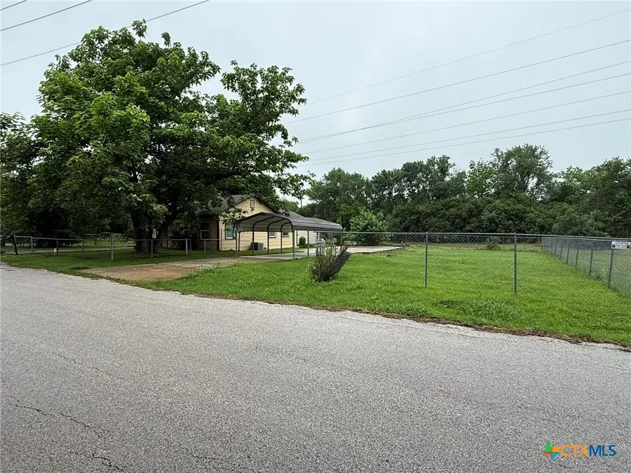 1302 E Avenue F, Temple, TX 76501 - #2