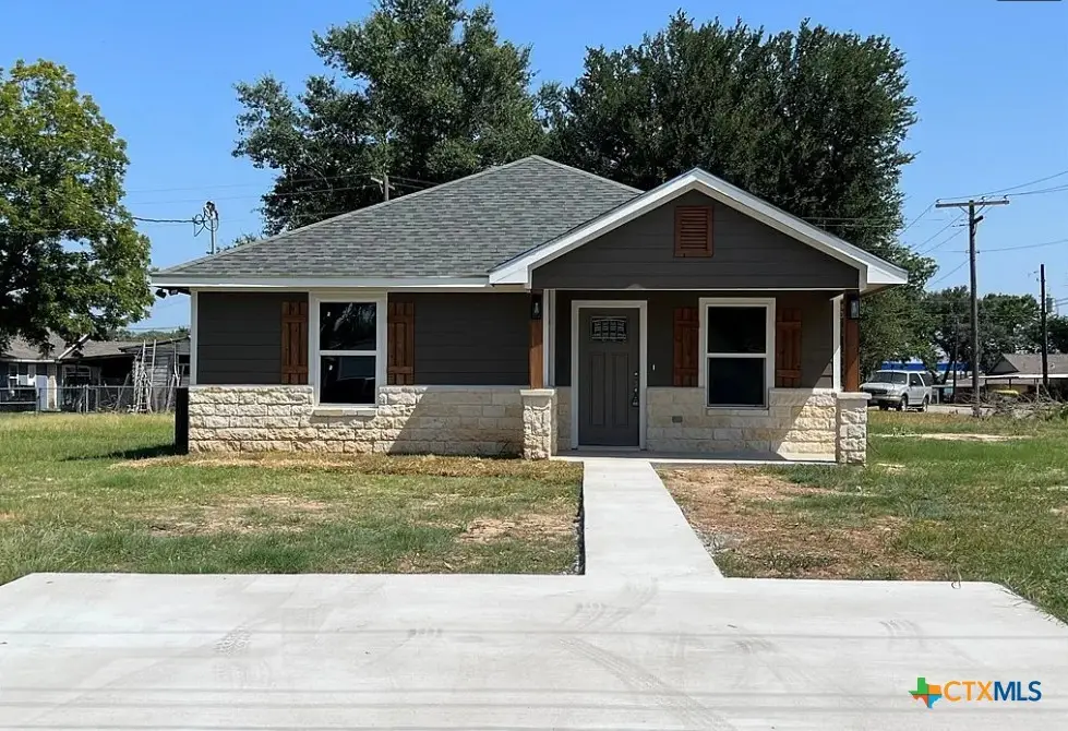 709 W Evans, Hearne, TX 77859 - #1
