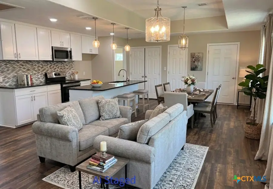 709 W Evans, Hearne, TX 77859 - #2