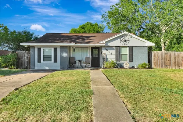 1518 Bonham Drive, Victoria, TX 77901