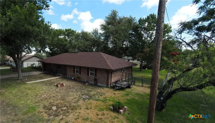 802 W 25th Street, Cameron, TX 76520 - #3