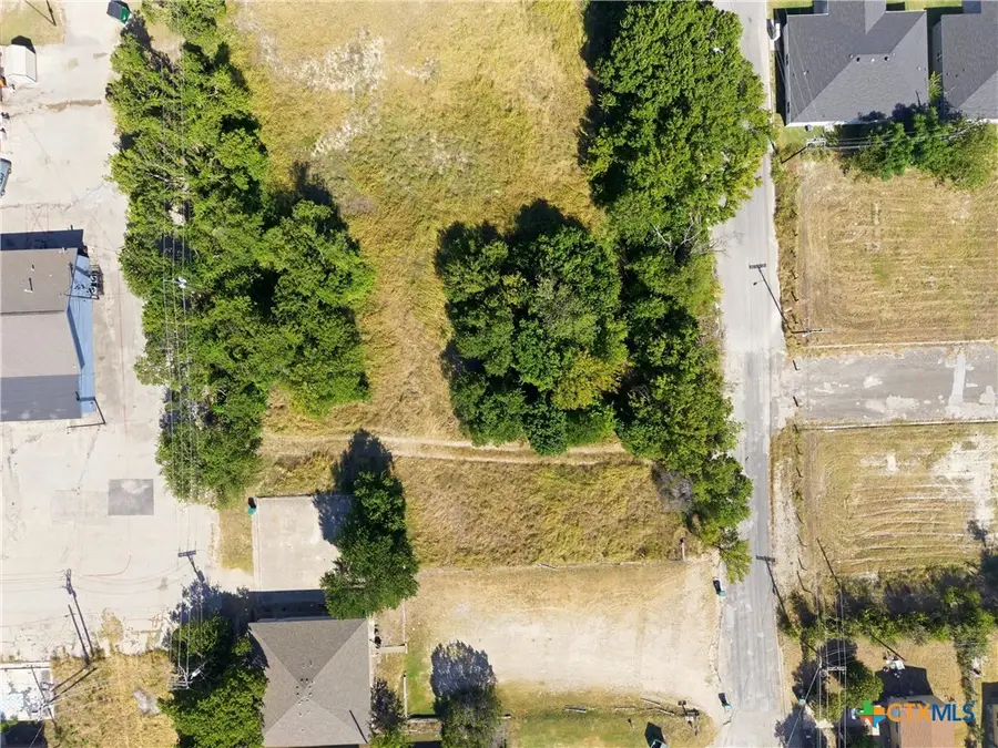 307 W Valley Road, Harker Heights, TX 76548 - #3