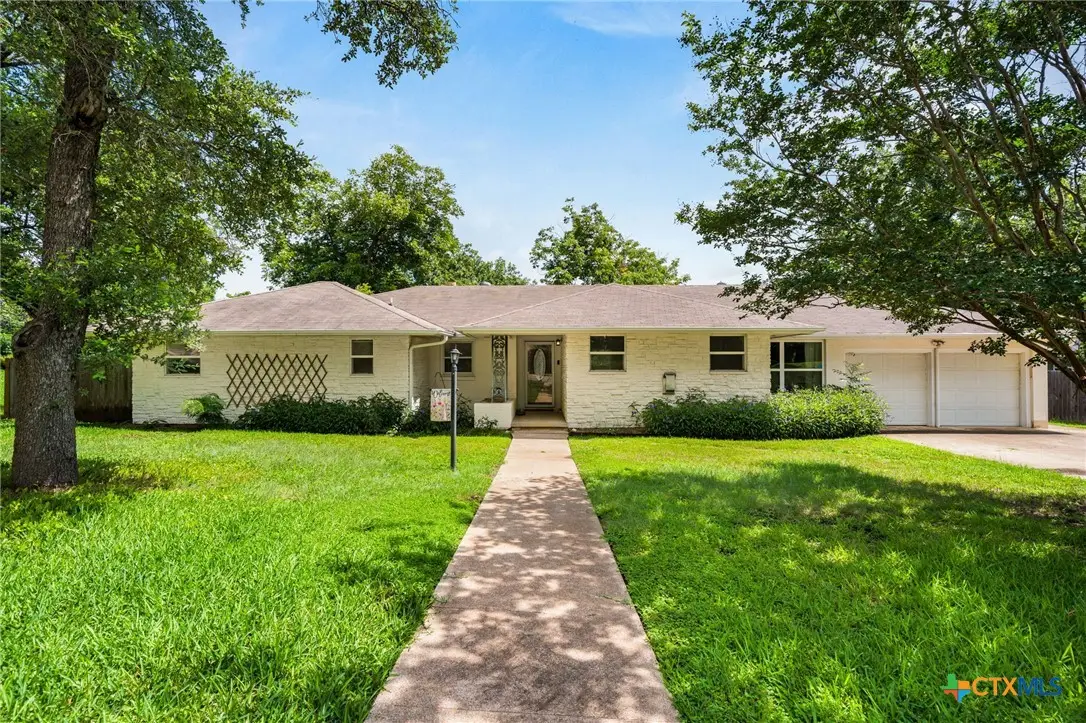 405 Downing Street, Belton, TX 76513 - #1