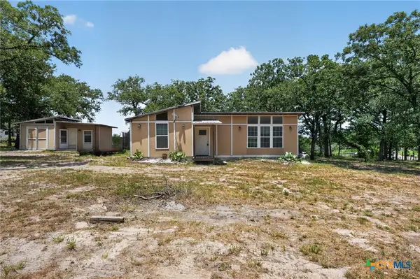 922 Northwood Circle, Rockdale, TX 76567