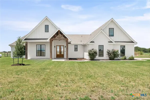1060 Hackberry Road, Salado, TX 76571