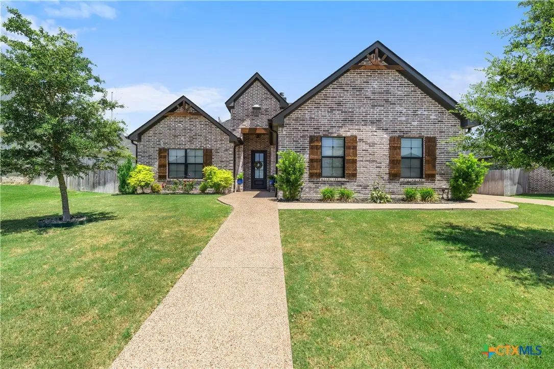 932 Gallant Fox Road, Hewitt, TX 76643 - #1