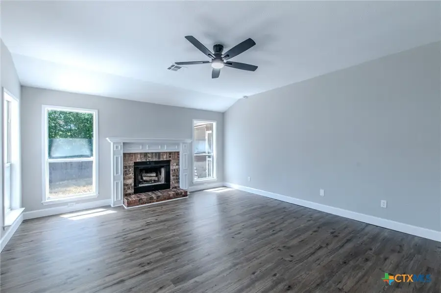 2112 Modoc Drive, Harker Heights, TX 76548 - #3