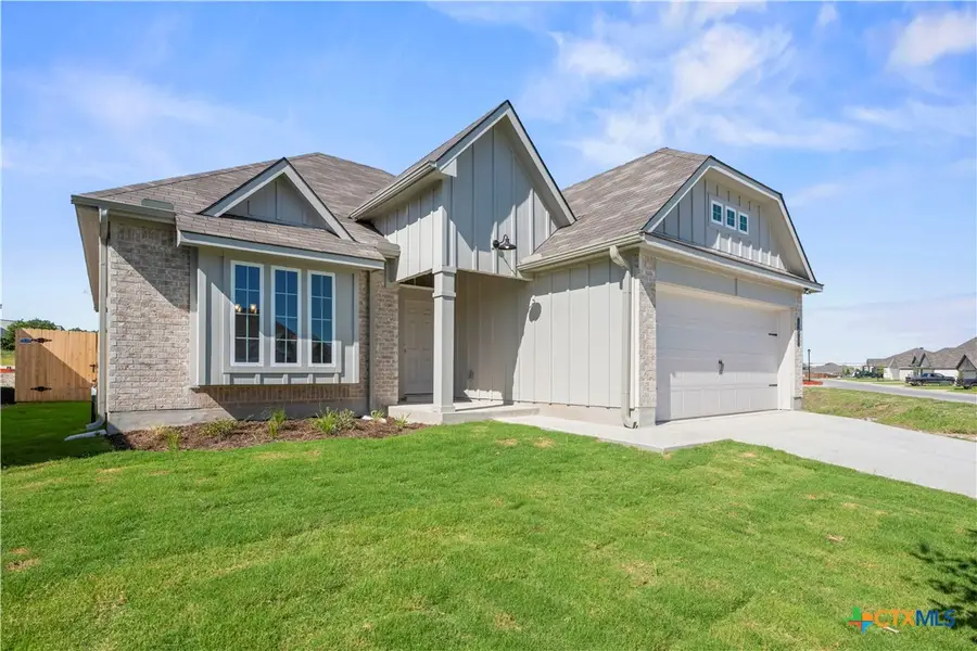 401 University Avenue, Troy, TX 76579 - #2