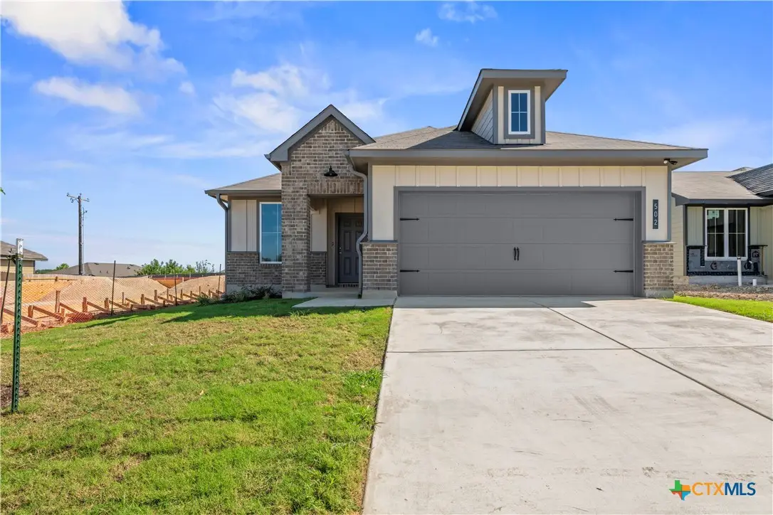 502 University Avenue, Troy, TX 76579 - #1