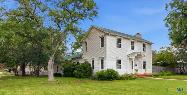 952 Bismark Street, Seguin, TX 78155
