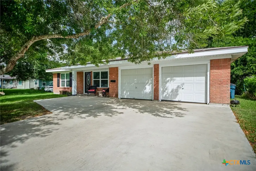 115 Burnet Street, Port Lavaca, TX 77979 - #3