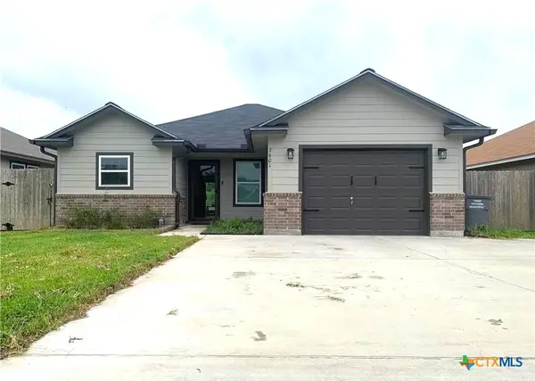 3601 Hanselman Road, Victoria, TX 77901
