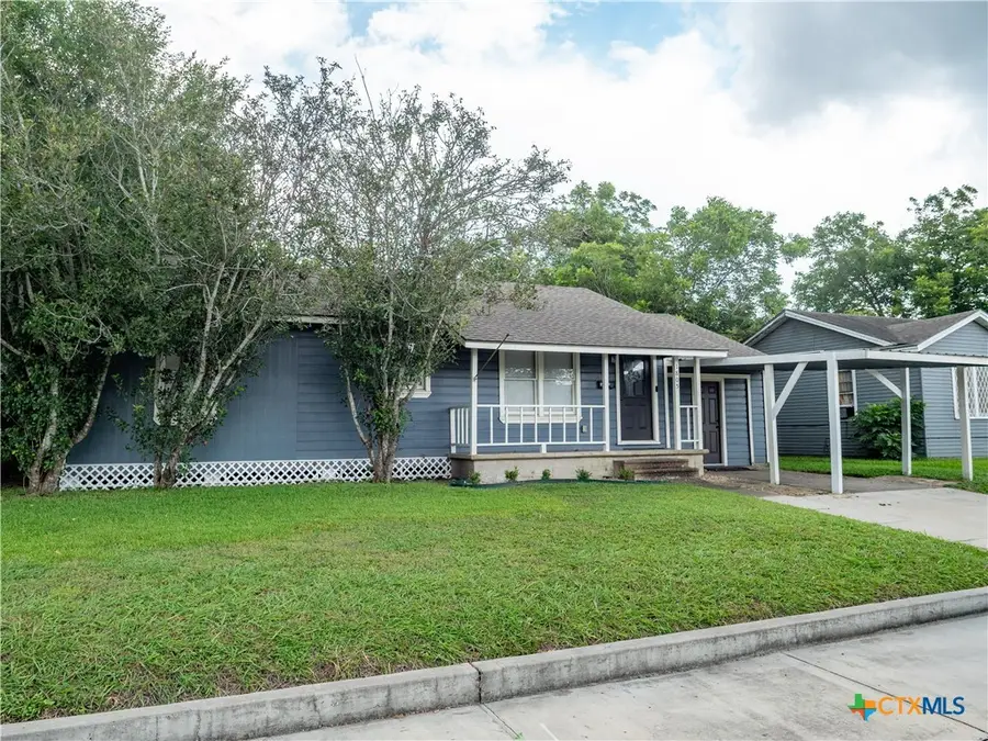 1805 E Crestwood Drive, Victoria, TX 77901 - #2