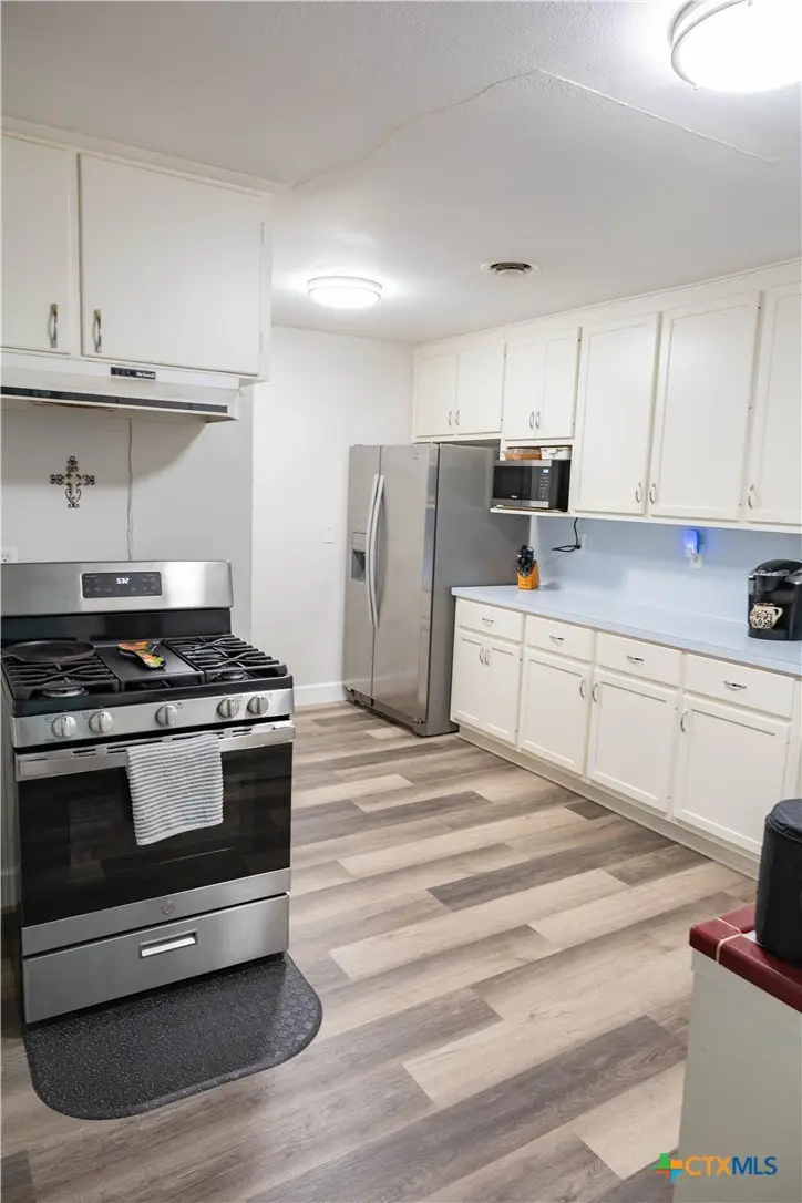 1608 Bexar Avenue, Victoria, TX 77901 - #3