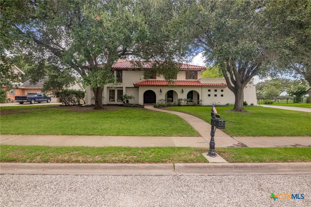 213 Tracy Lane, Victoria, TX 77904 - #1