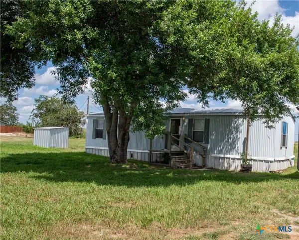 102 Harrison Street, Victoria, TX 77904