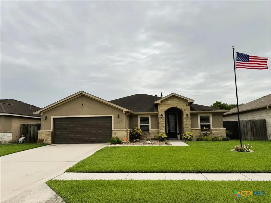 207 Secretariat Drive, Victoria, TX 77901 - #2