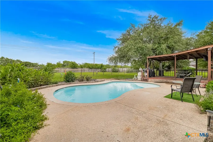 80 Hunters Way, Victoria, TX 77904 - #3