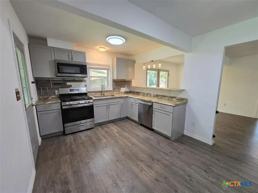 972 Booneville Avenue, New Braunfels, TX 78130 - #2