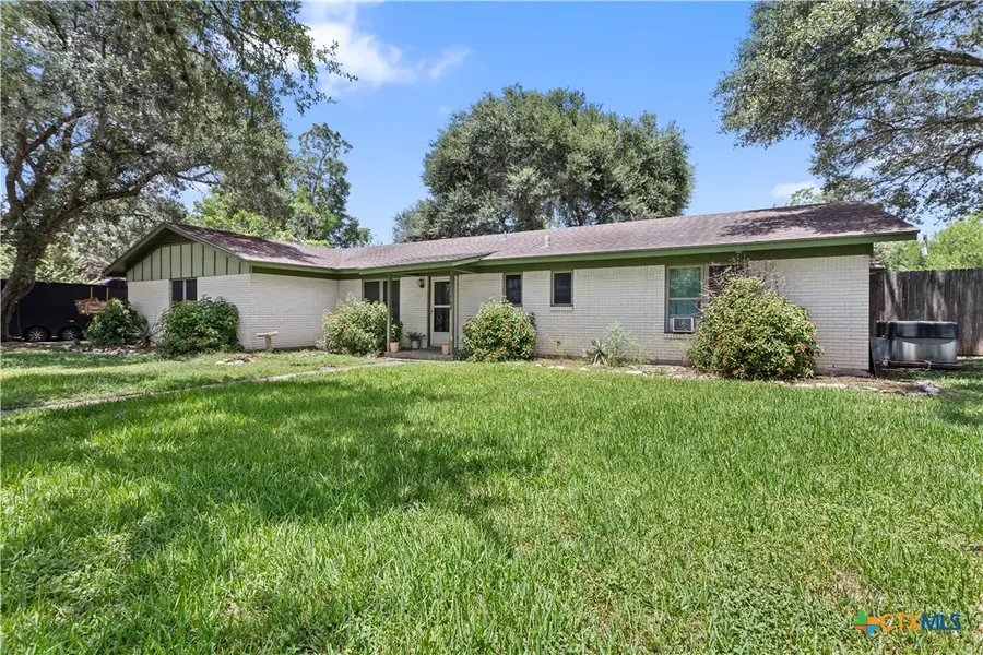 106 Aberdeen Street, Victoria, TX 77904 - #3
