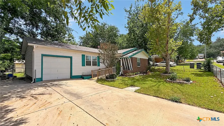 315 Elm Street, Copperas Cove, TX 76522 - #2