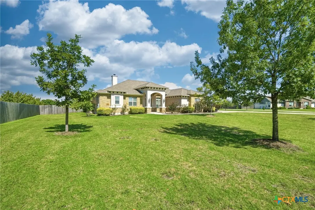 120 W Vienna Drive, Hutto, TX 78634 - #1