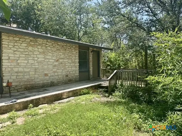 1103 Hillyer Street #A/B, San Marcos, TX 78666