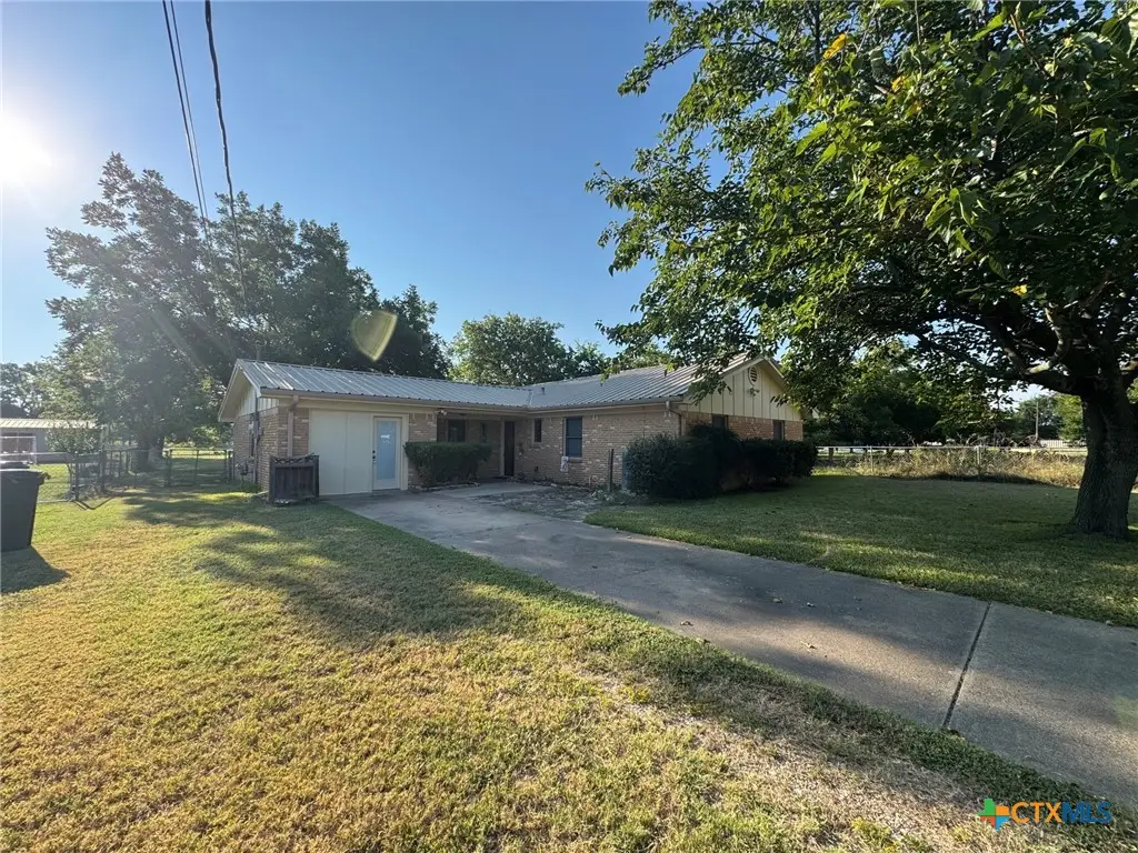 105 Curry Drive, Gatesville, TX 76528 - #1