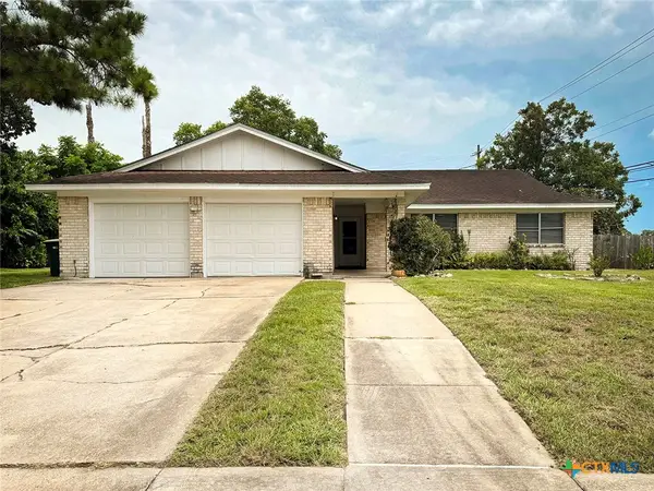 102 Tanglewood Drive, Victoria, TX 77901