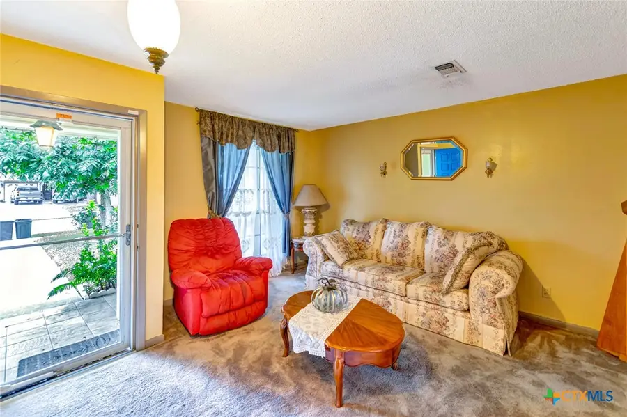 304 Tanglewood Drive, Victoria, TX 77901 - #3