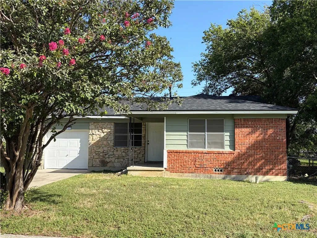 706 W Avenue E, Copperas Cove, TX 76522 - #1
