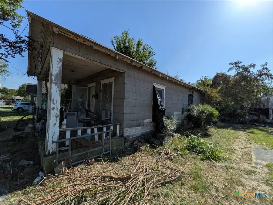 410 S 14th Street, Gatesville, TX 76528 - #3